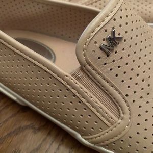 Michal Kors size 7 slip on sneakers in pale pink